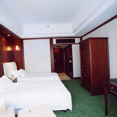 Pacific Luck Hotel שנגחאי מראה חיצוני תמונה